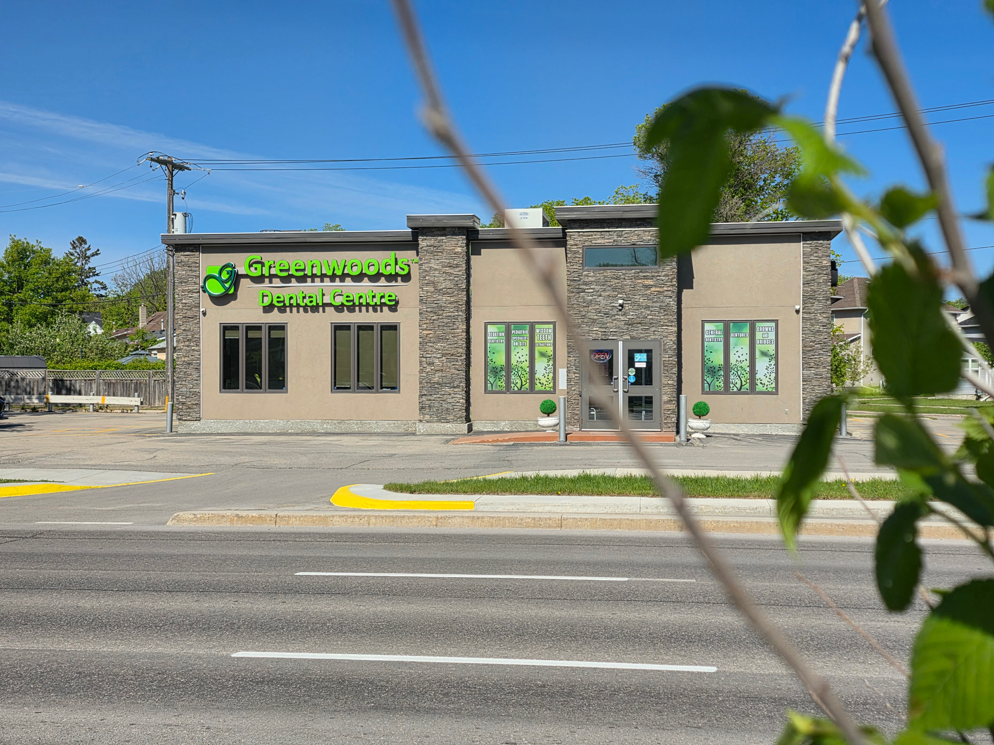 Greenwoods Dental Centre Pembina in Winnipeg